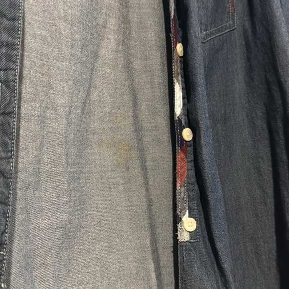 DH light weight button up - Picture 3 of 4